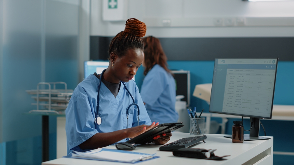 Navigating Common IT Outsourcing Challenges in Healthcare